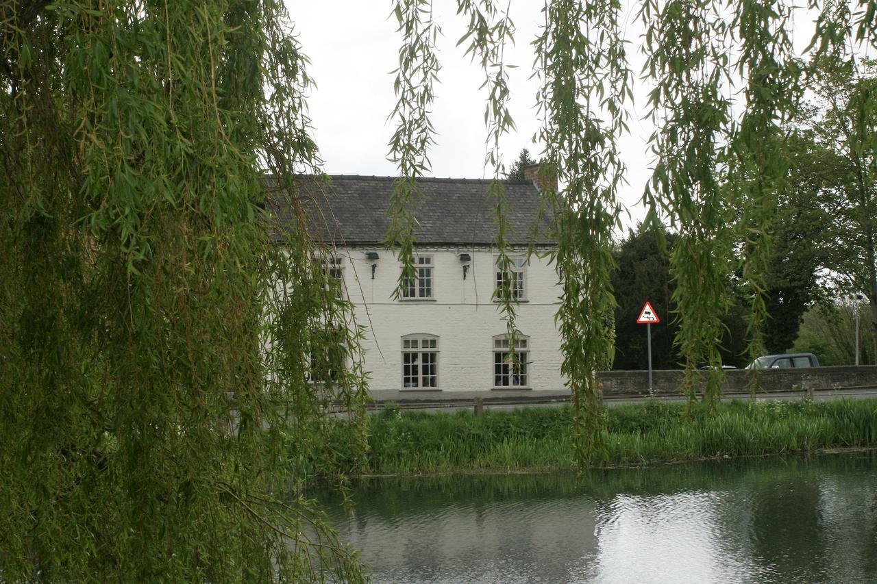 Ye Olde Boote Inn Oswestry Exteriör bild