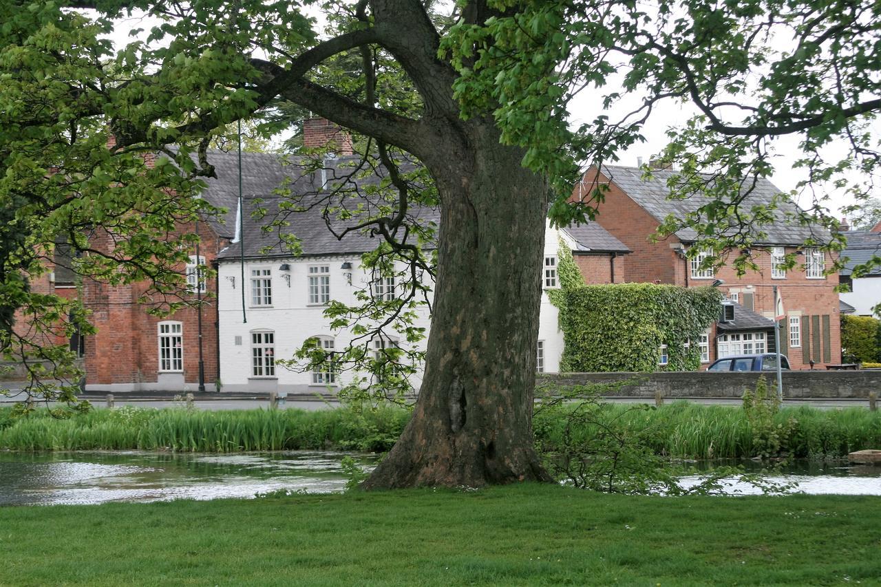 Ye Olde Boote Inn Oswestry Exteriör bild